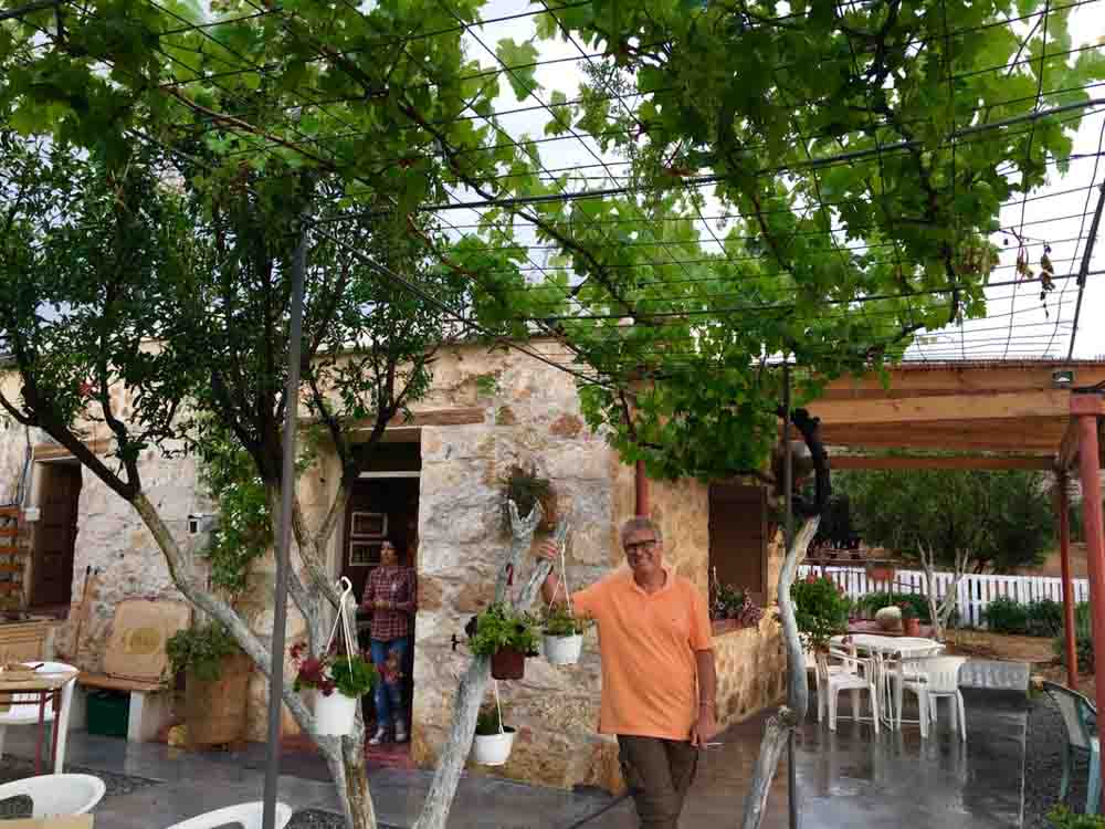 3 best taverns around hersonissos c06