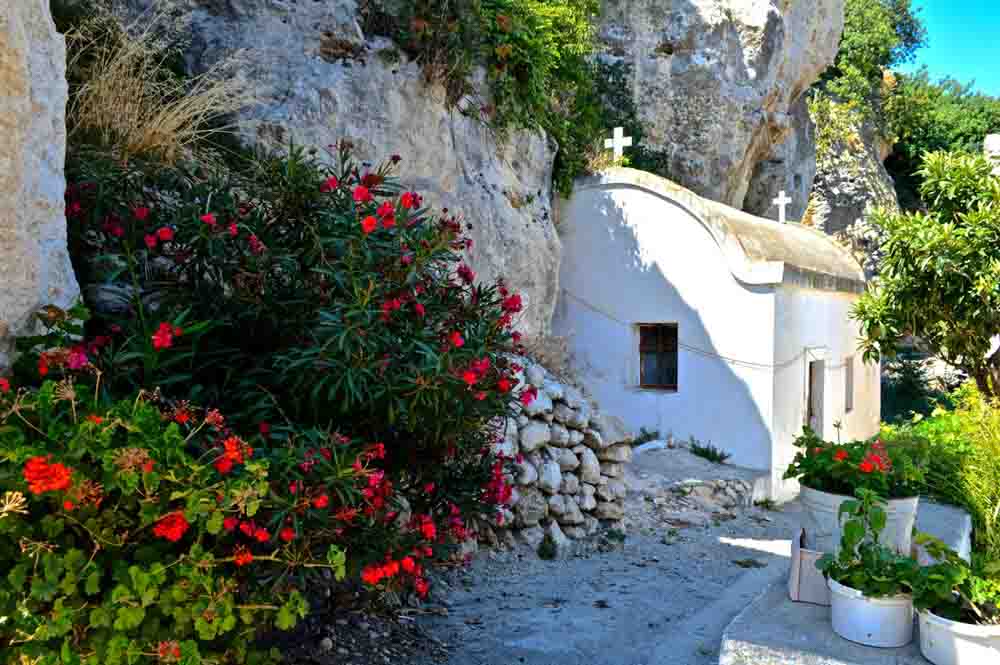 discover the navel of crete agios thomas c04