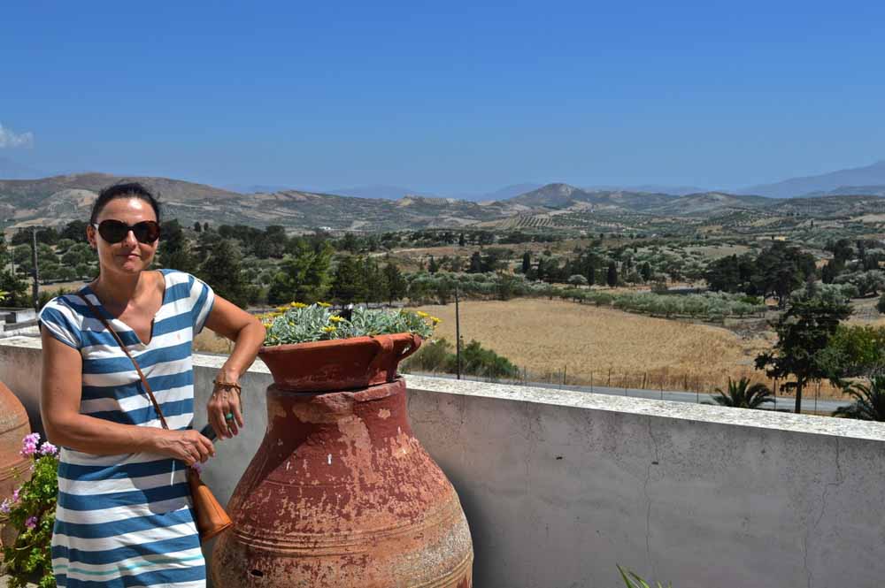 tour rustic & mystic crete and wine 05